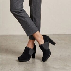 Geox D Inspiration Heeled Ankle Boots Size 8.5 Black Suede Elasticized Ankle